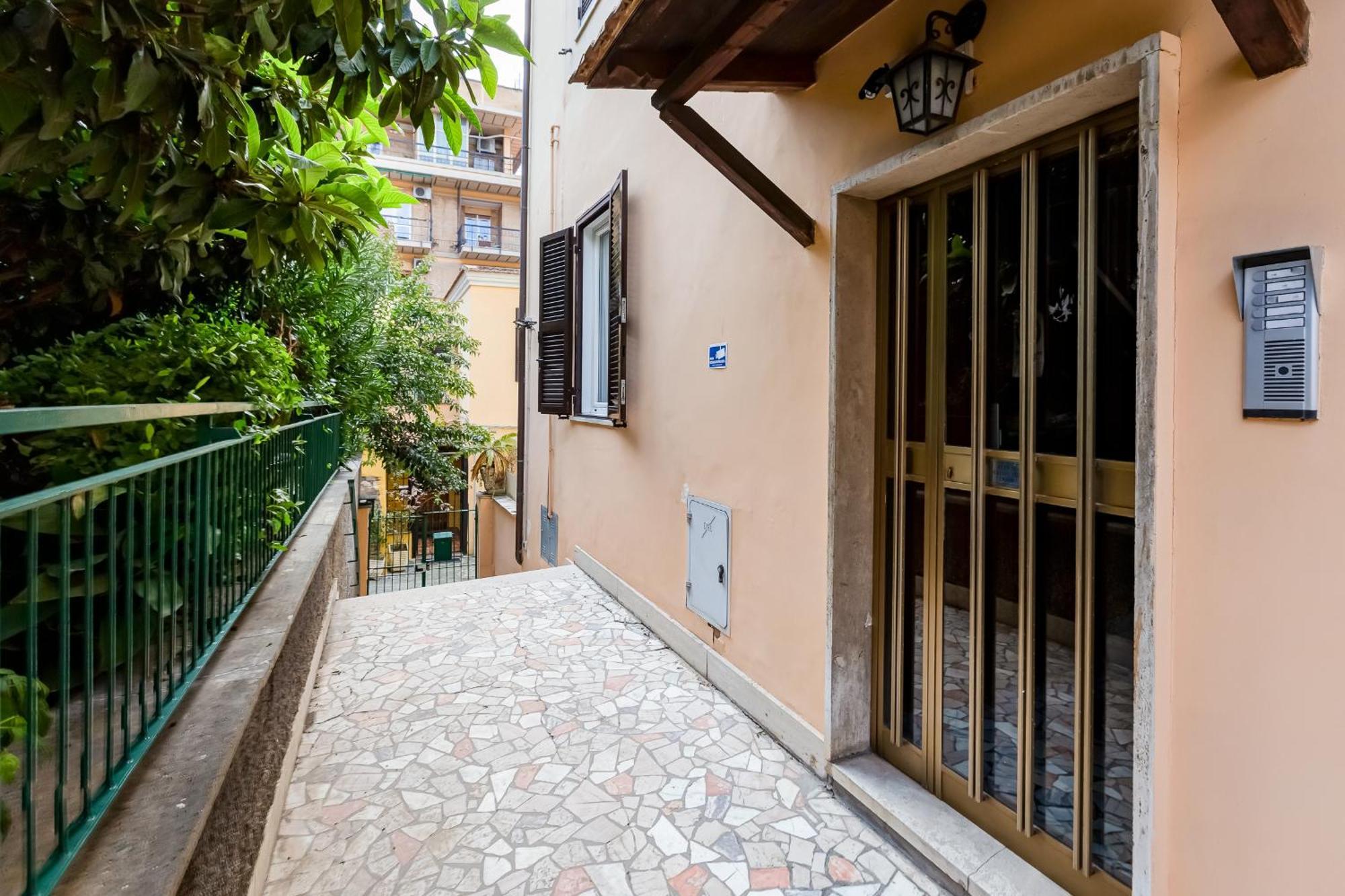 Salotto San Pietro Apartment โรม ภายนอก รูปภาพ